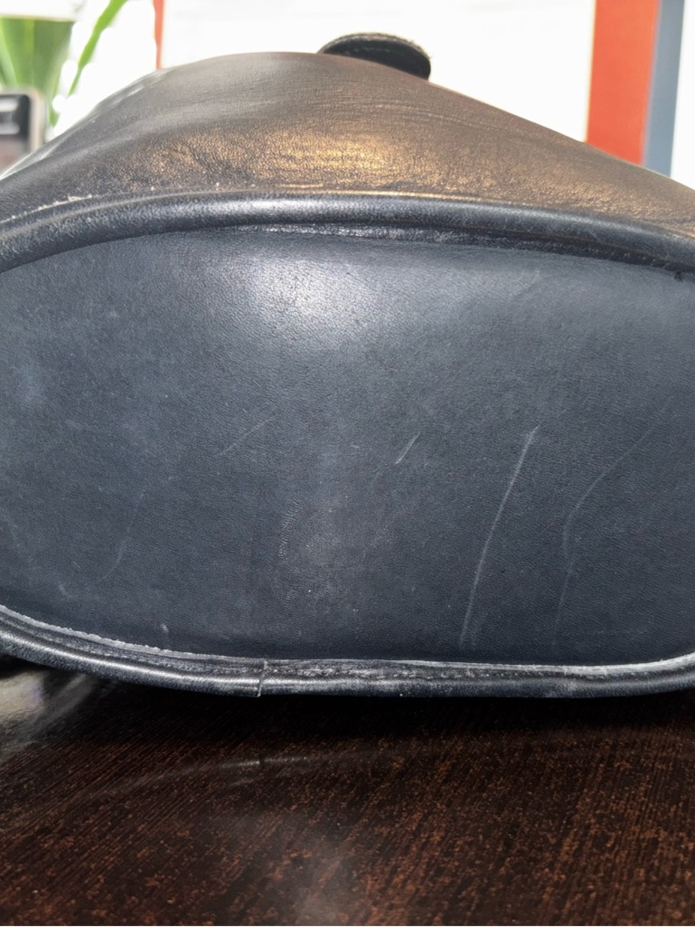 Navy Blue Vintage Coach Nottingham Leather Shoulder Bag with Brass Snap Detail - Picture 4 of 5